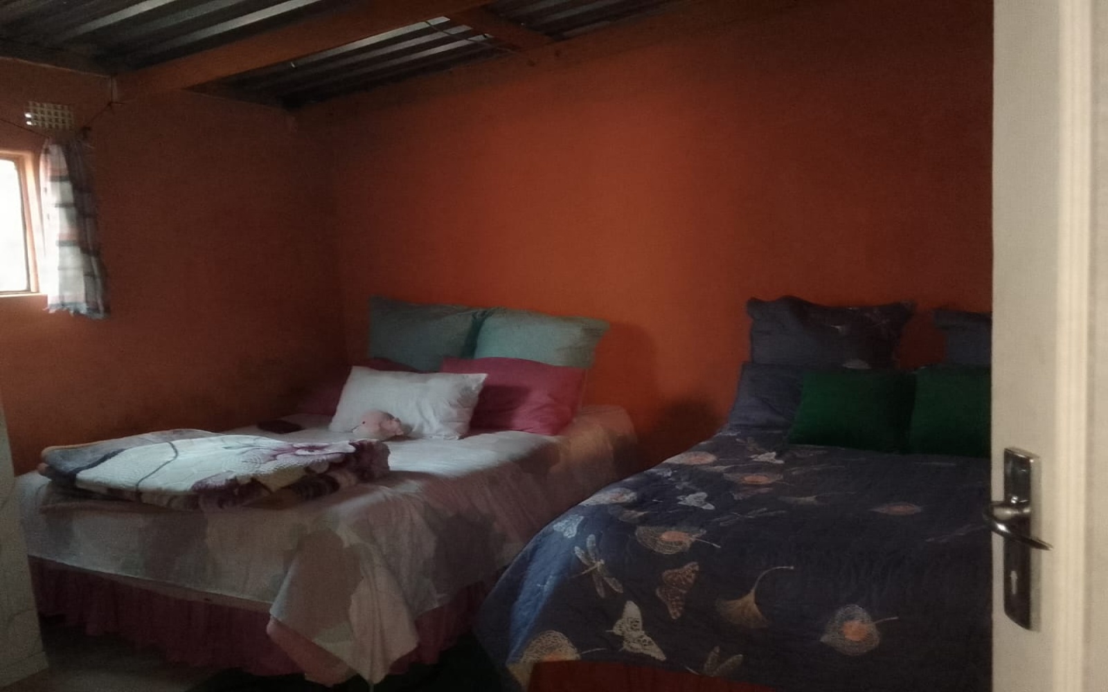 3 Bedrooms Bedrooms, ,1 BathroomBathrooms,House,For Sale,1094