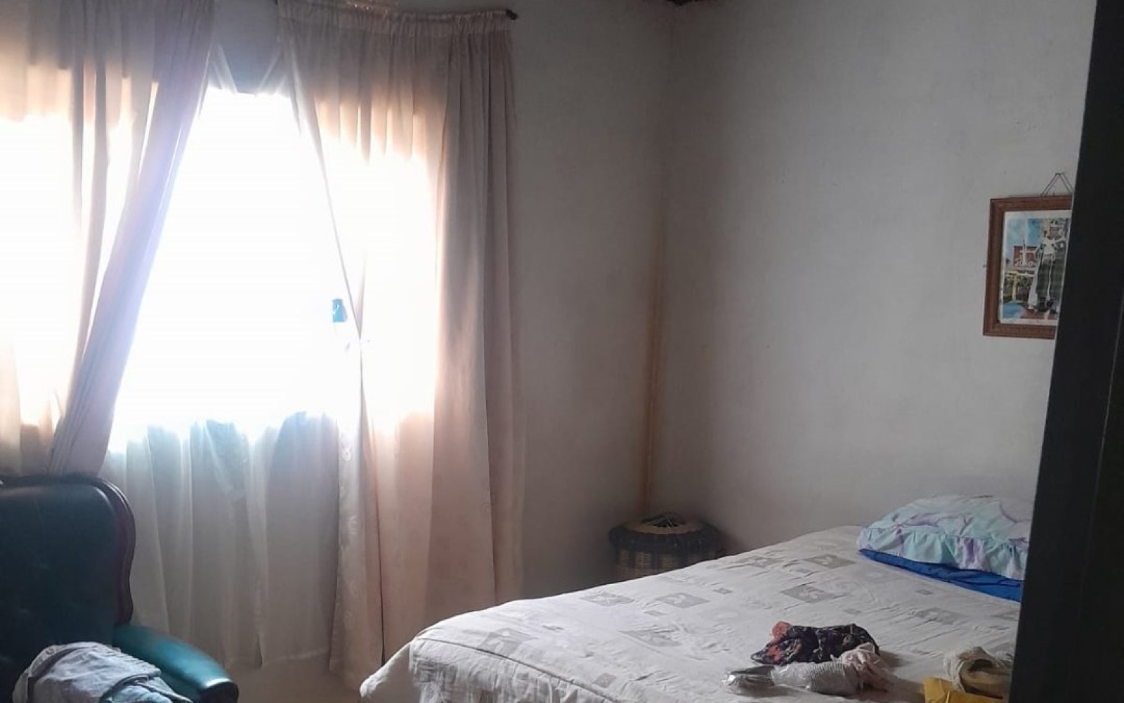 3 Bedrooms Bedrooms, ,1 BathroomBathrooms,House,For Sale,1095