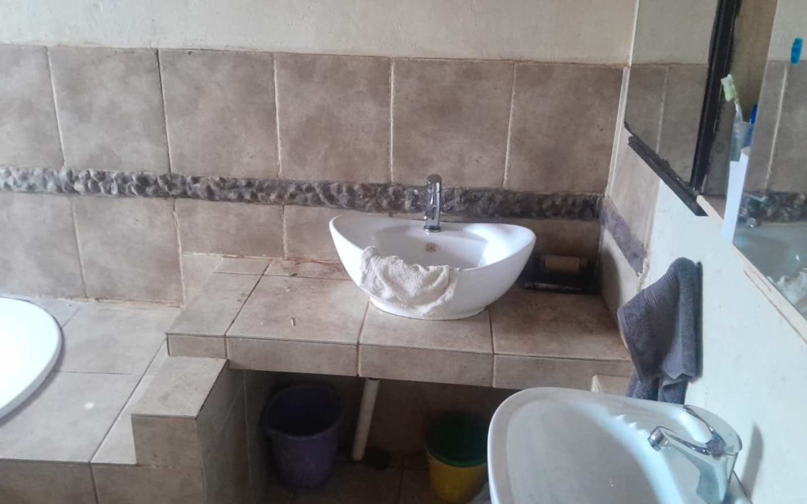 3 Bedrooms Bedrooms, ,1 BathroomBathrooms,House,For Sale,1097