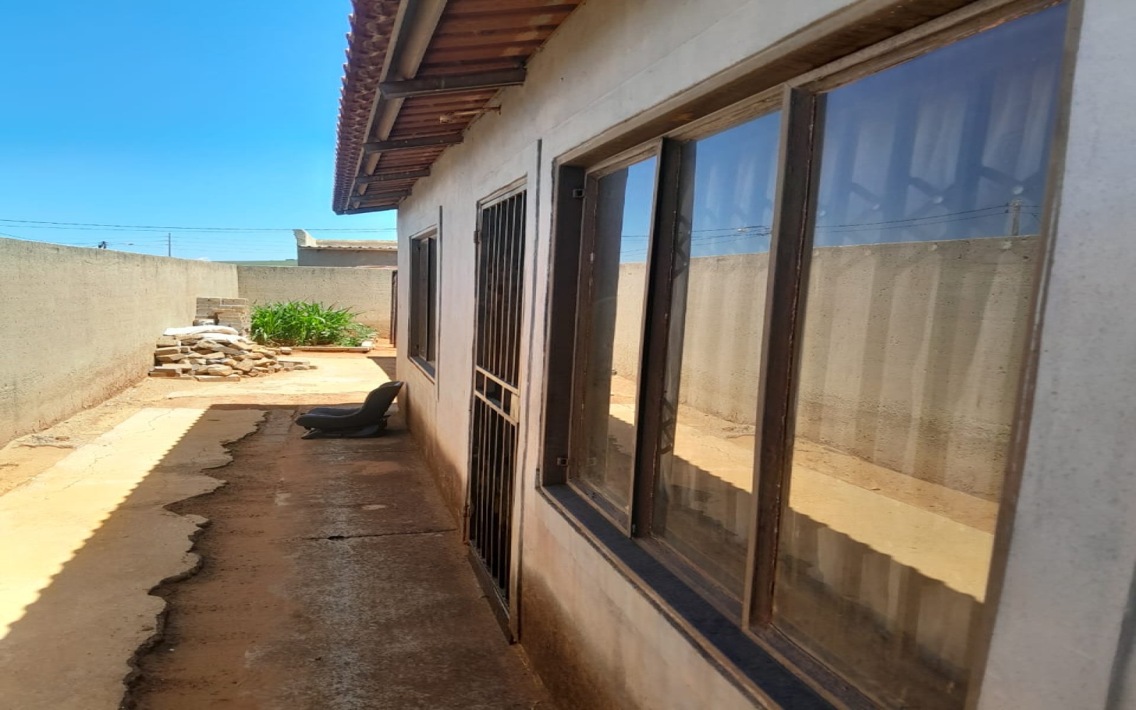 2 Bedrooms Bedrooms, ,1 BathroomBathrooms,House,For Sale,1099 2 Bedrooms Bedrooms, ,1 BathroomBathrooms,House,For Sale,1099