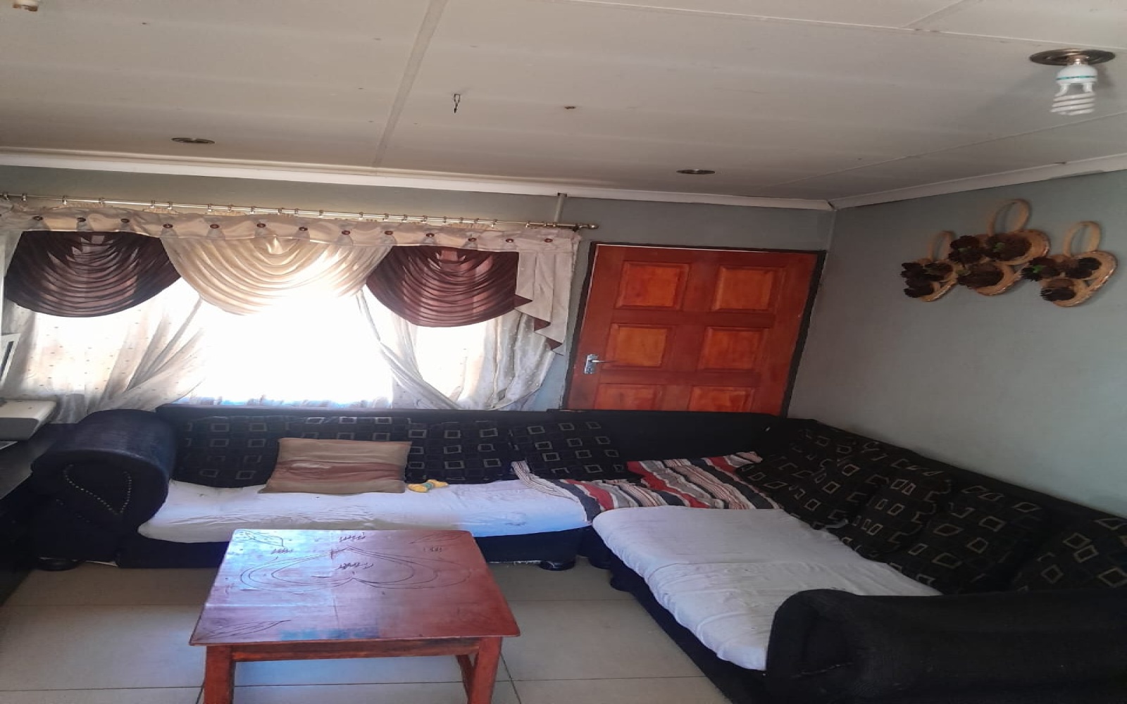 2 Bedrooms Bedrooms, ,1 BathroomBathrooms,House,For Sale,1099 2 Bedrooms Bedrooms, ,1 BathroomBathrooms,House,For Sale,1099