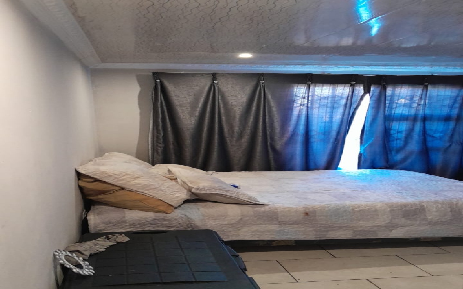 3 Bedrooms Bedrooms, ,2 BathroomsBathrooms,House,For Sale,1100