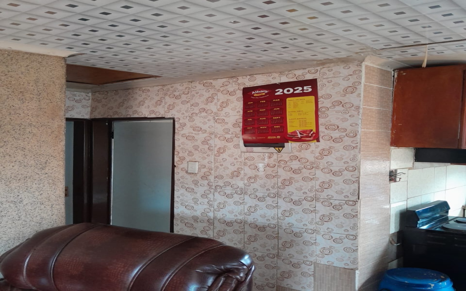 2 Bedrooms Bedrooms, ,1 BathroomBathrooms,House,For Sale,1101