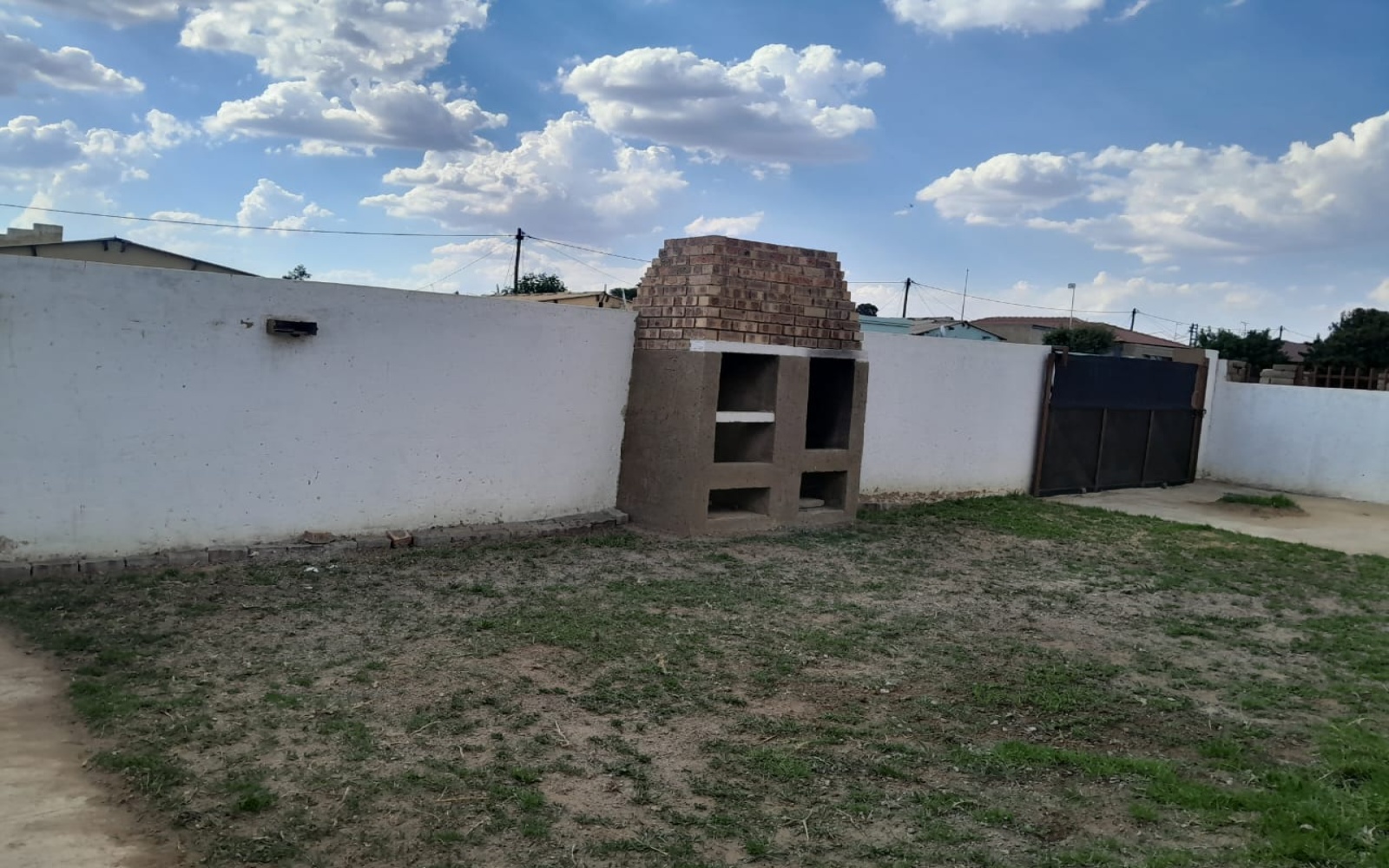 2 Bedrooms Bedrooms, ,1 BathroomBathrooms,House,For Sale,1102 2 Bedrooms Bedrooms, ,1 BathroomBathrooms,House,For Sale,1102
