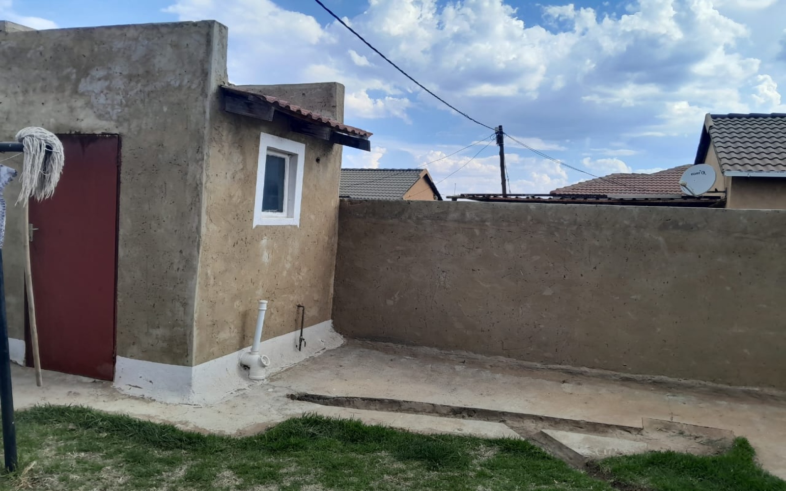 2 Bedrooms Bedrooms, ,1 BathroomBathrooms,House,For Sale,1102 2 Bedrooms Bedrooms, ,1 BathroomBathrooms,House,For Sale,1102