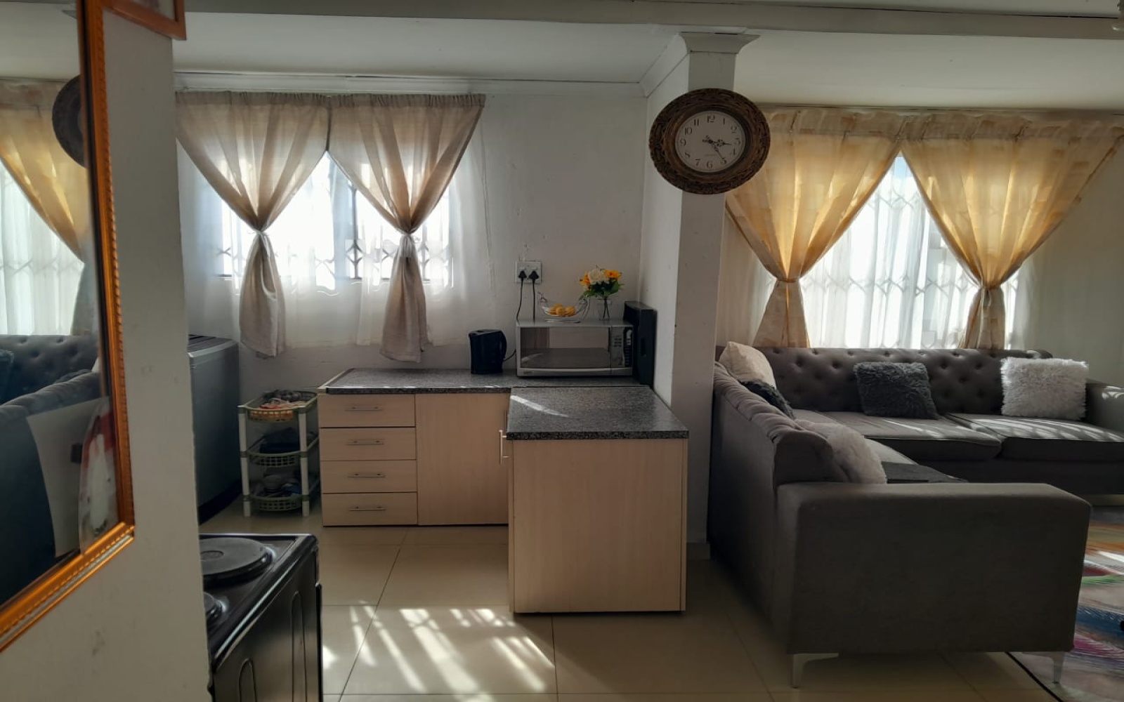 2 Bedrooms Bedrooms, ,1 BathroomBathrooms,House,For Sale,1102 2 Bedrooms Bedrooms, ,1 BathroomBathrooms,House,For Sale,1102