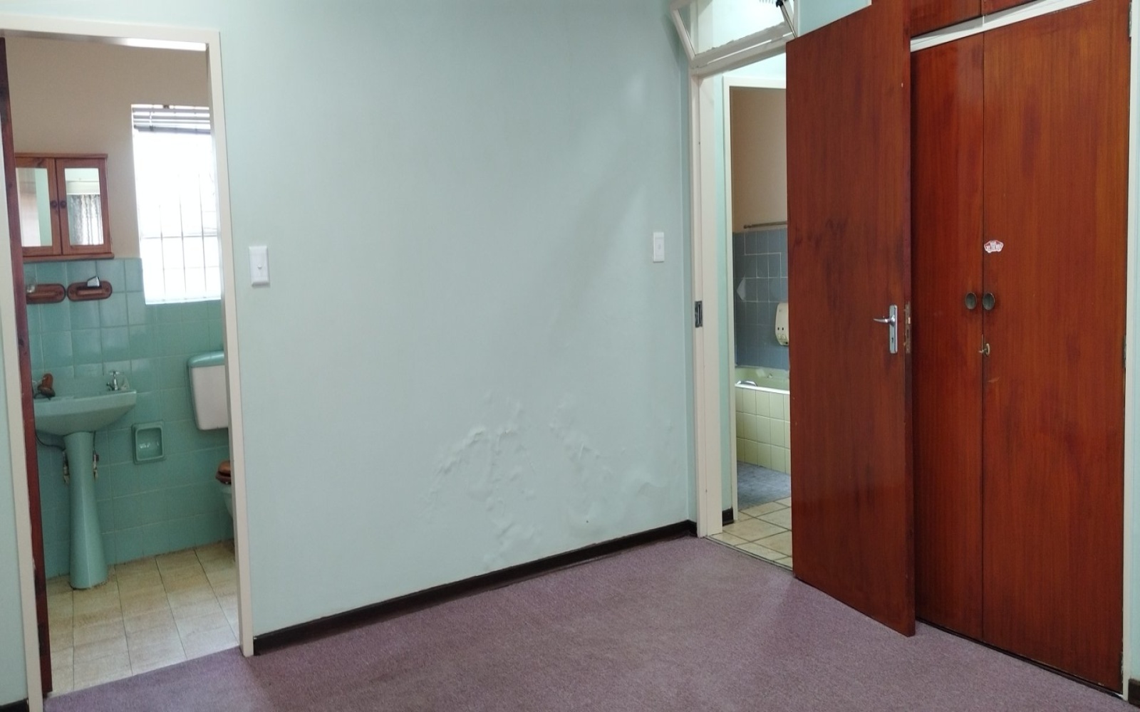 4 Bedrooms Bedrooms, ,2 BathroomsBathrooms,House,For Sale,1105 4 Bedrooms Bedrooms, ,2 BathroomsBathrooms,House,For Sale,1105