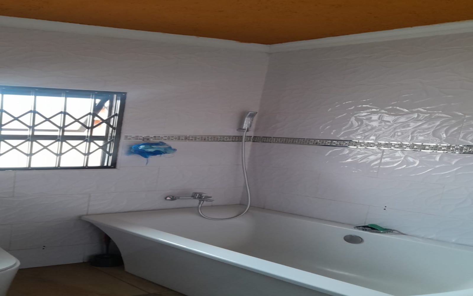 18 Zwane, johannesburg, 1805, 2 Bedrooms Bedrooms, ,1 BathroomBathrooms,House,For Sale,Zwane,1117
