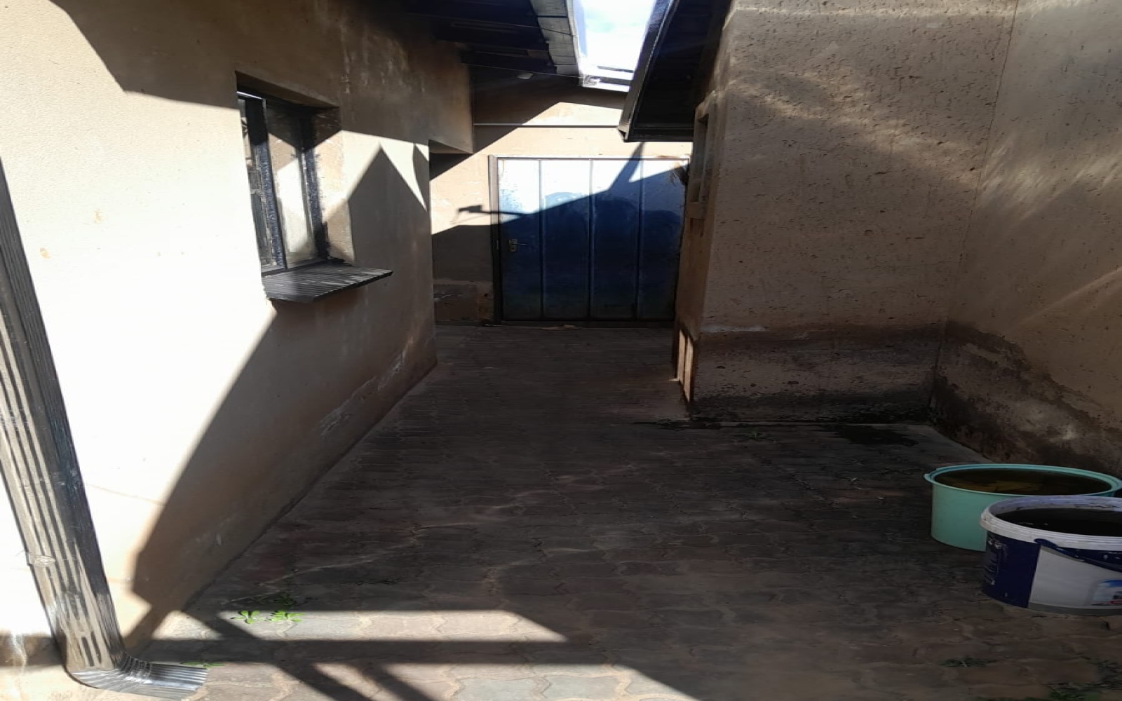 18 Zwane, johannesburg, 1805, 2 Bedrooms Bedrooms, ,1 BathroomBathrooms,House,For Sale,Zwane,1117