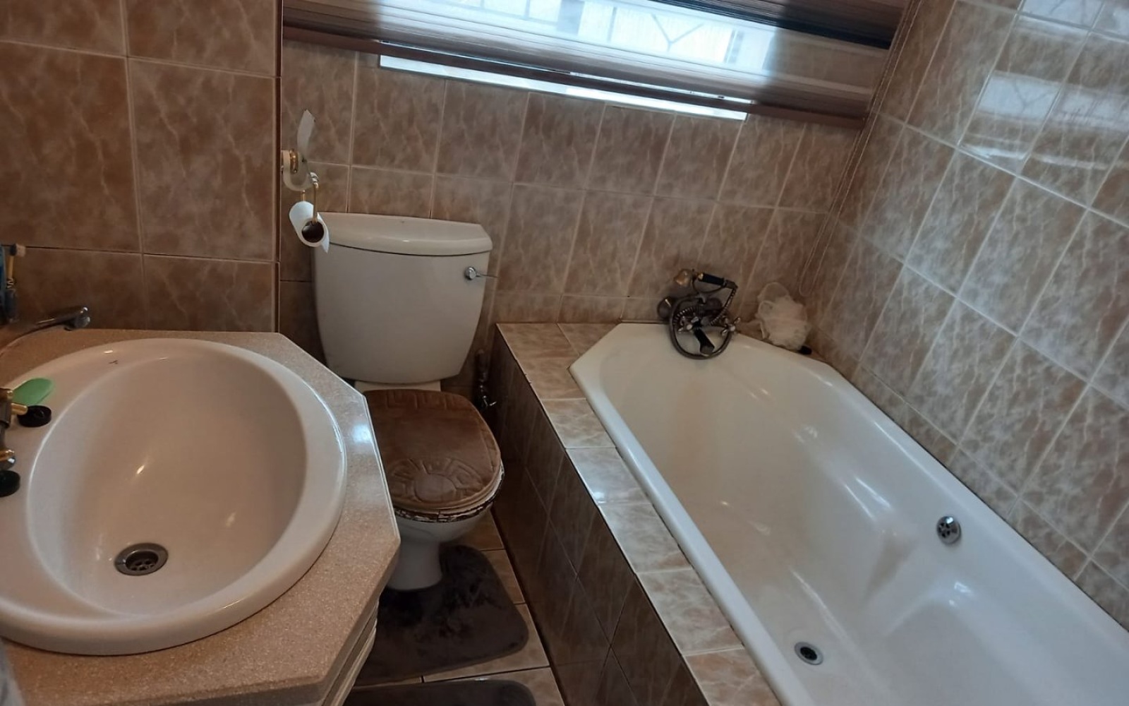 3 Bedrooms Bedrooms, ,2 BathroomsBathrooms,House,For Sale,1082