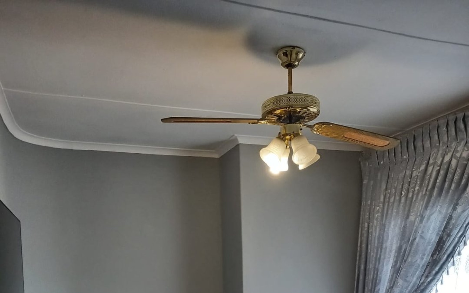 3 Bedrooms Bedrooms, ,2 BathroomsBathrooms,House,For Sale,1082