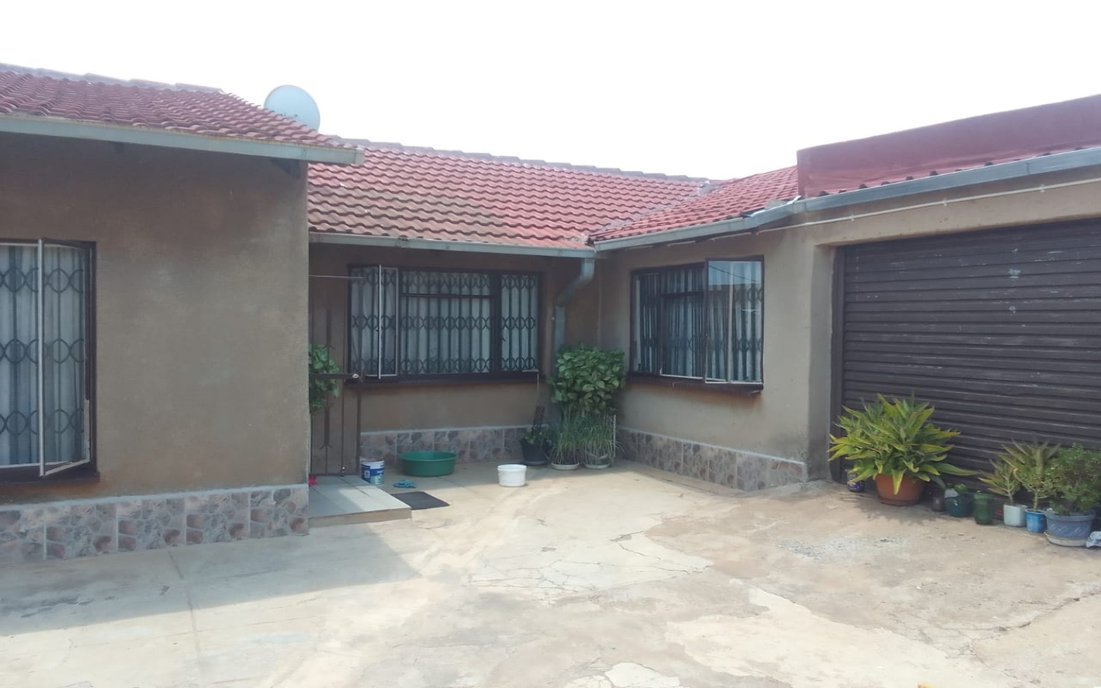 2 Bedrooms Bedrooms, ,1 BathroomBathrooms,House,For Sale,1083