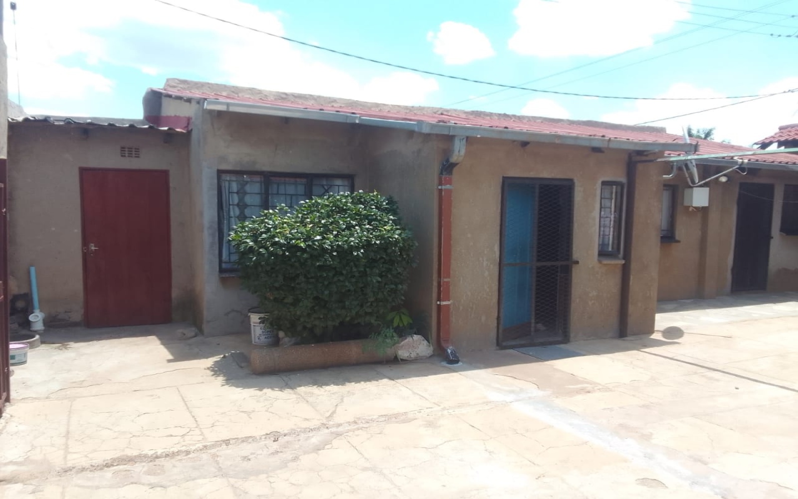 2 Bedrooms Bedrooms, ,1 BathroomBathrooms,House,For Sale,1083