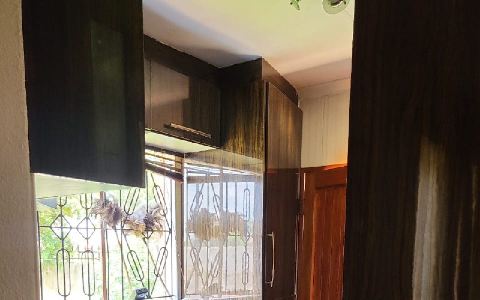 2 Bedrooms Bedrooms, ,1 BathroomBathrooms,House,For Sale,1084