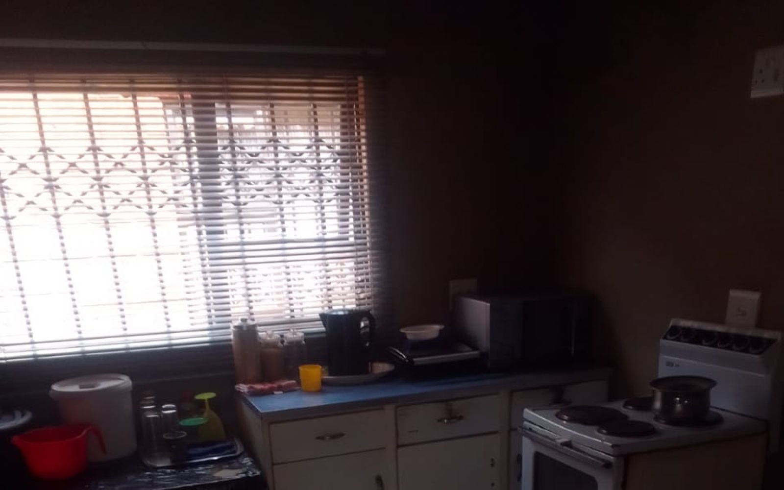 2 Bedrooms Bedrooms, ,2 BathroomsBathrooms,House,For Sale,1085