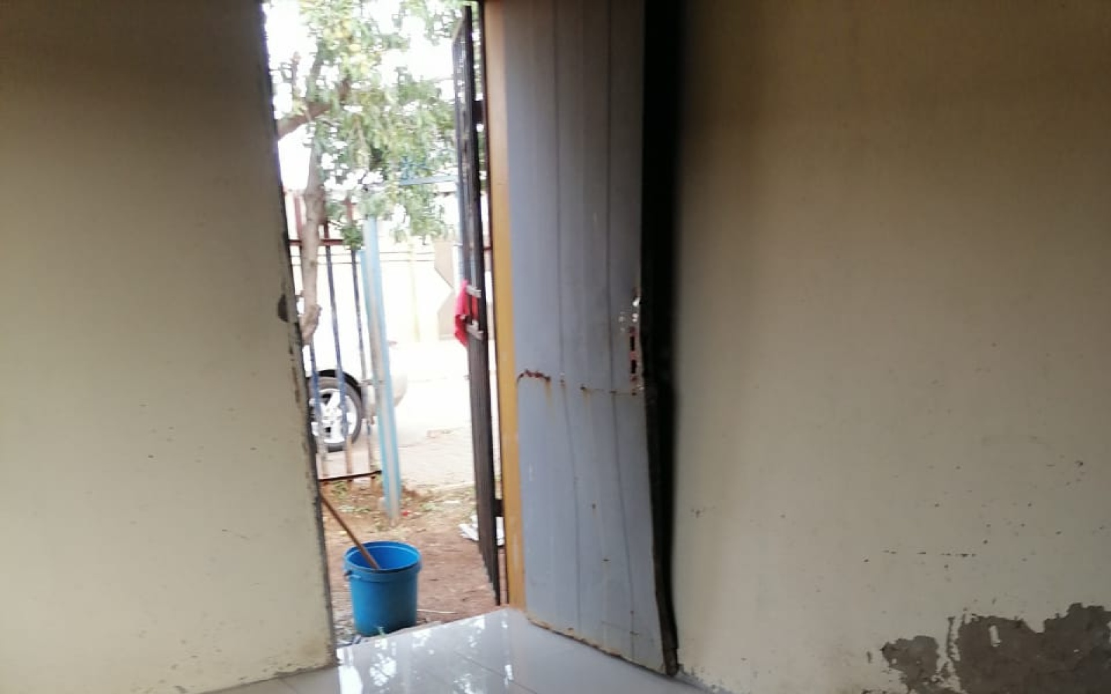 2 Bedrooms Bedrooms, ,1 BathroomBathrooms,House,For Sale,1086