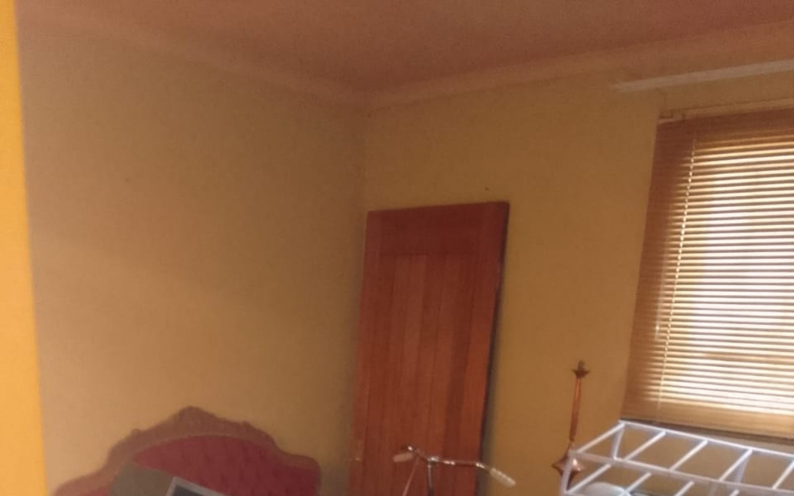 2 Bedrooms Bedrooms, ,1 BathroomBathrooms,House,For Sale,1087