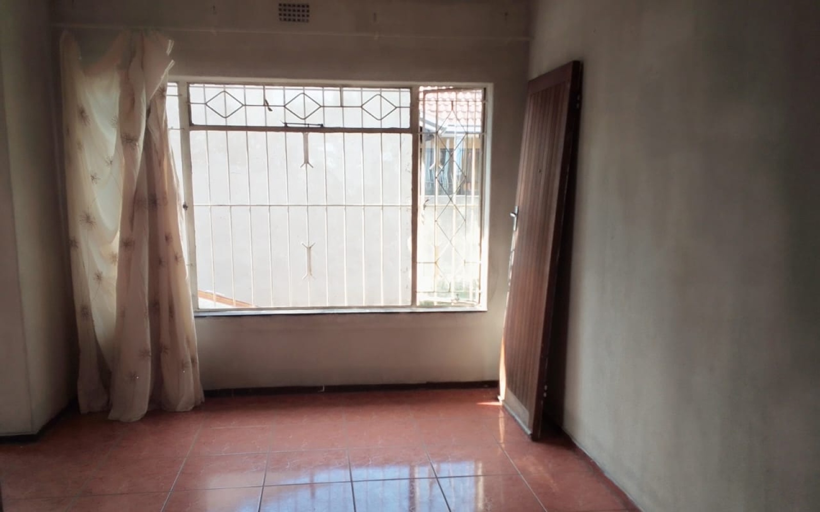 3 Bedrooms Bedrooms, ,2 BathroomsBathrooms,House,For Sale,1089