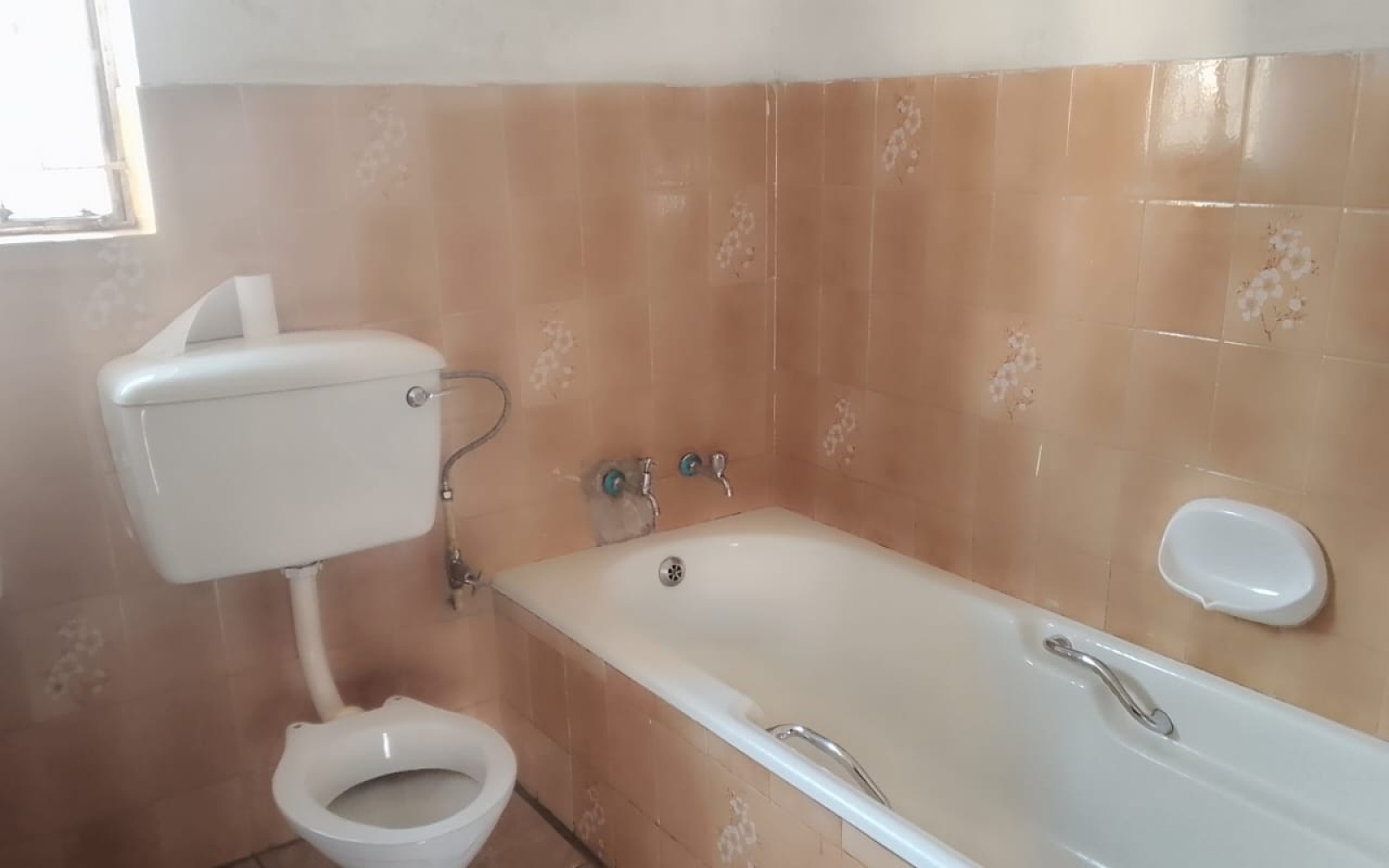 3 Bedrooms Bedrooms, ,2 BathroomsBathrooms,House,For Sale,1089