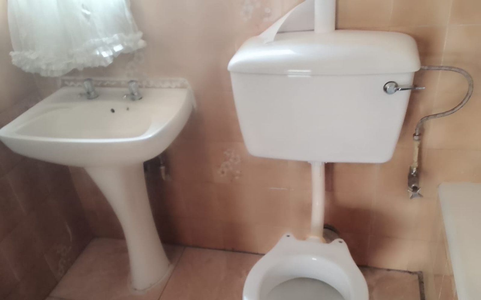 3 Bedrooms Bedrooms, ,2 BathroomsBathrooms,House,For Sale,1089