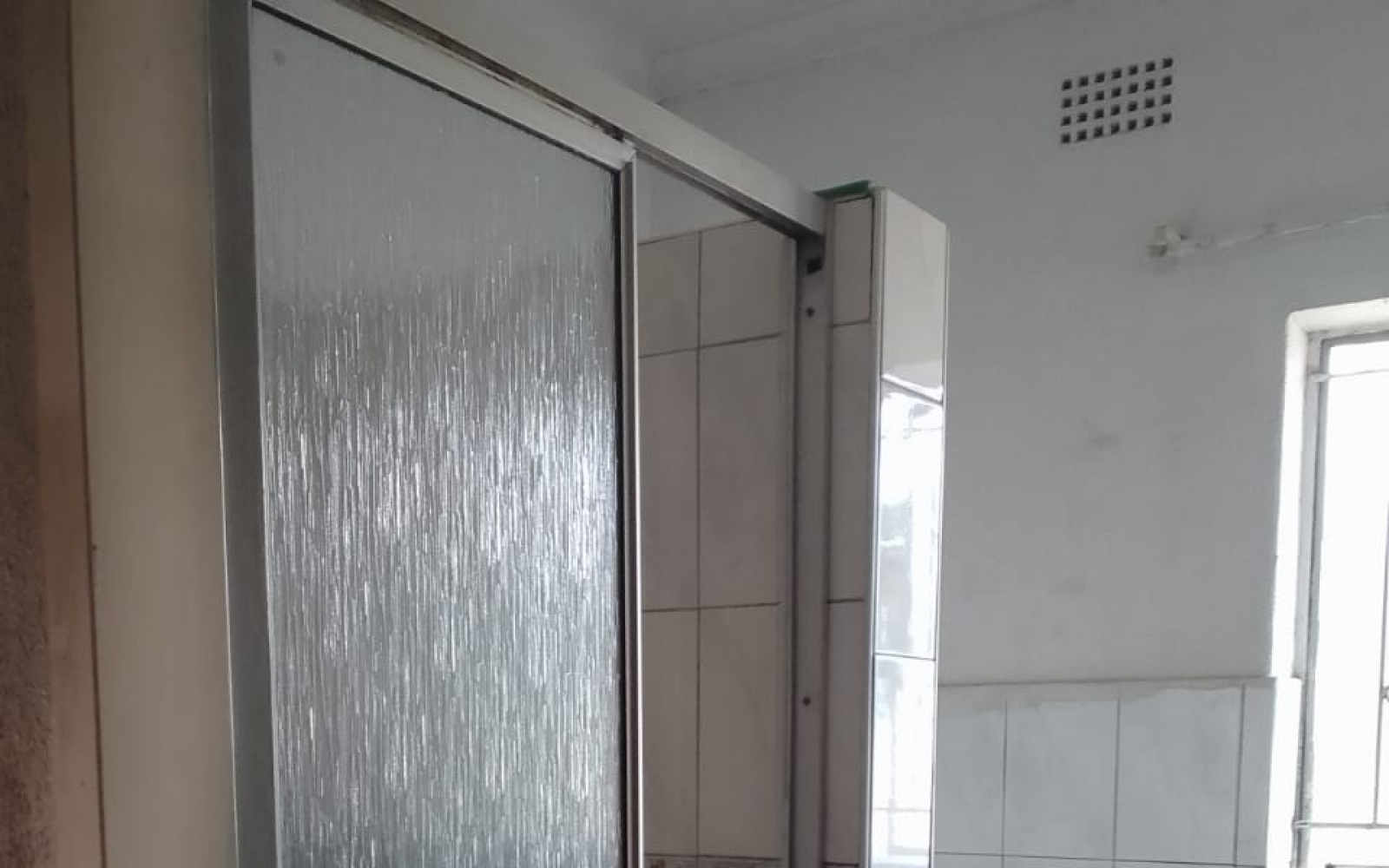3 Bedrooms Bedrooms, ,2 BathroomsBathrooms,House,For Sale,1089