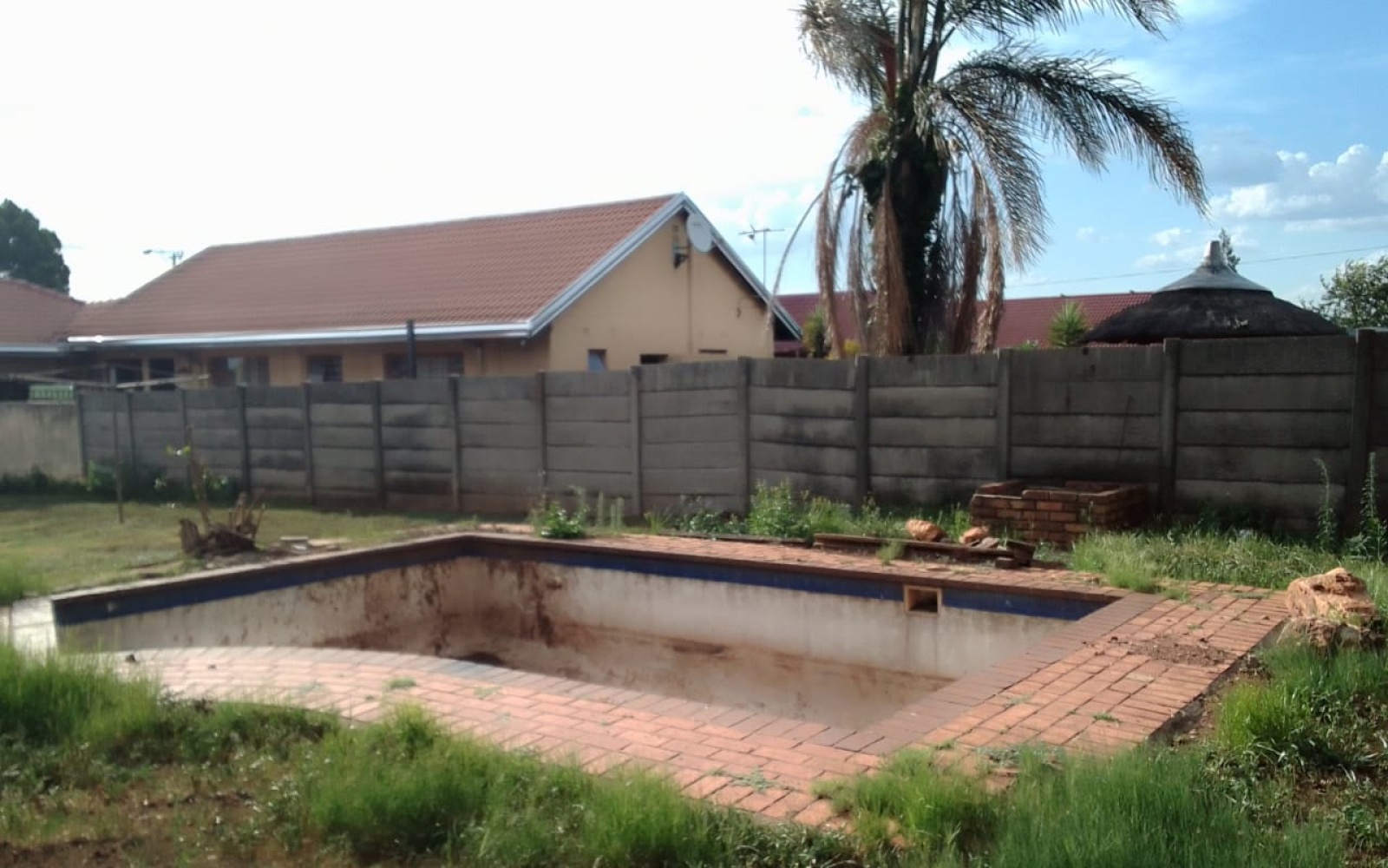 3 Bedrooms Bedrooms, ,2 BathroomsBathrooms,House,For Sale,1089