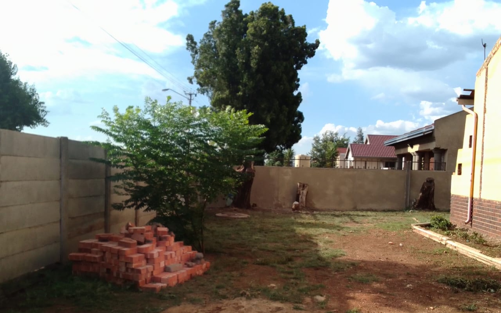 3 Bedrooms Bedrooms, ,2 BathroomsBathrooms,House,For Sale,1089