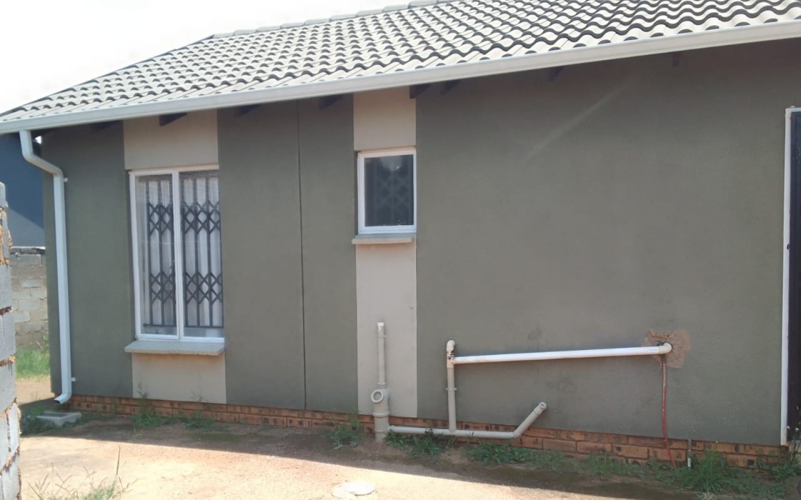 2 Bedrooms Bedrooms, ,1 BathroomBathrooms,House,For Sale,1091