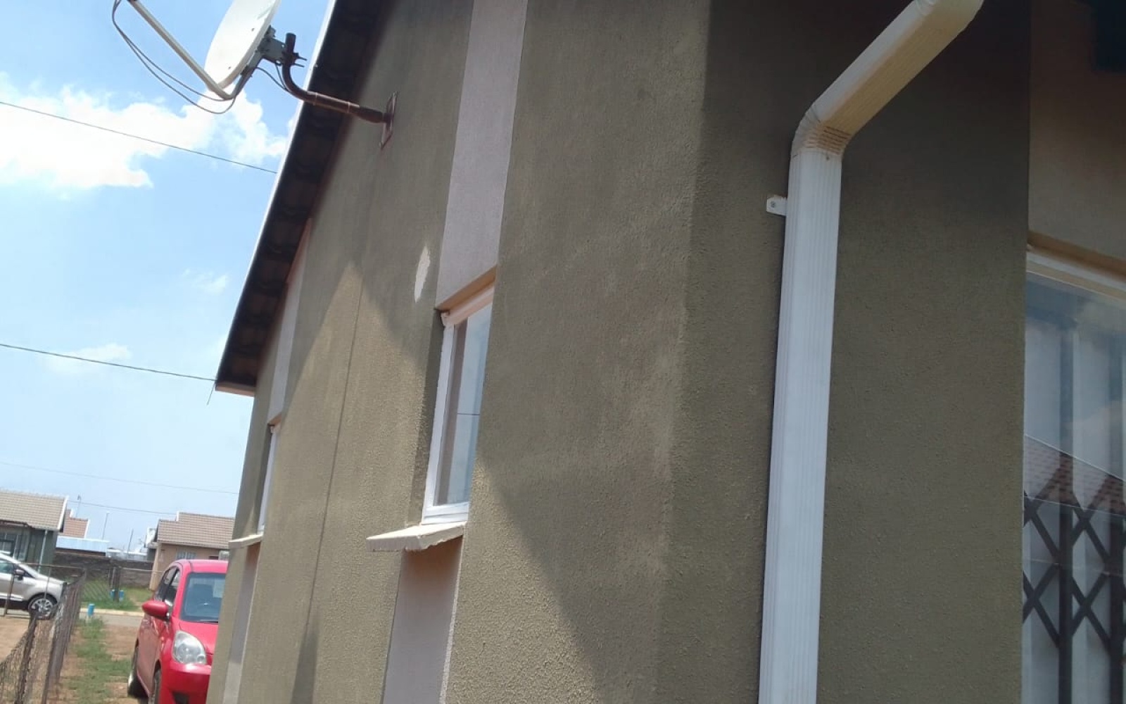 2 Bedrooms Bedrooms, ,1 BathroomBathrooms,House,For Sale,1091