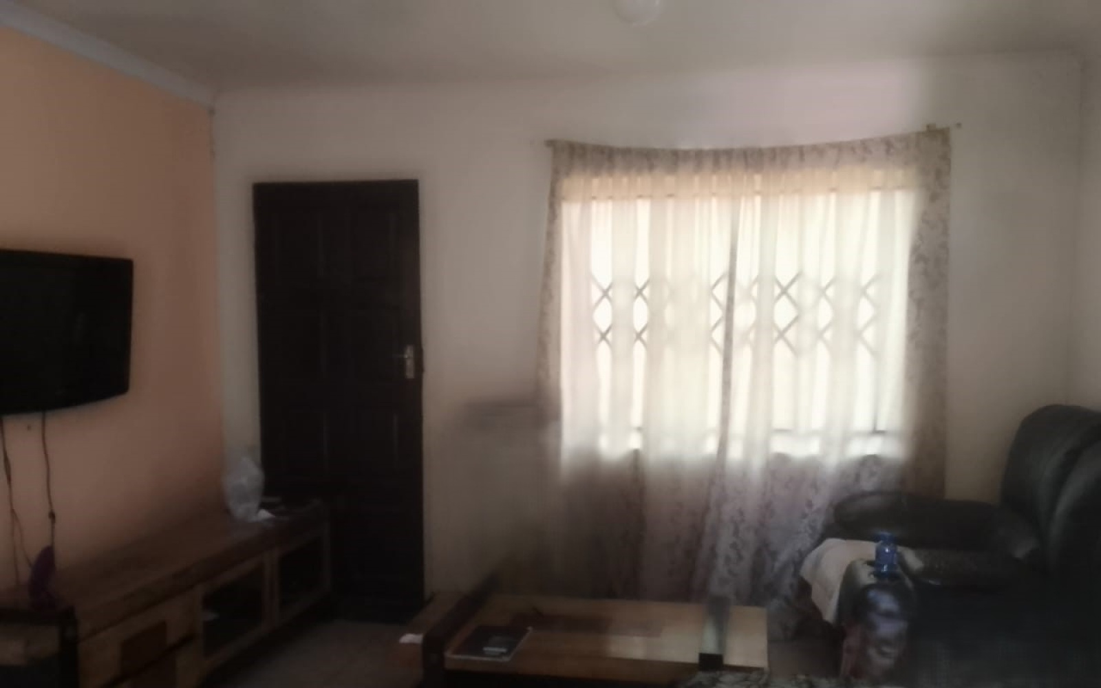 2 Bedrooms Bedrooms, ,1 BathroomBathrooms,House,For Sale,1091
