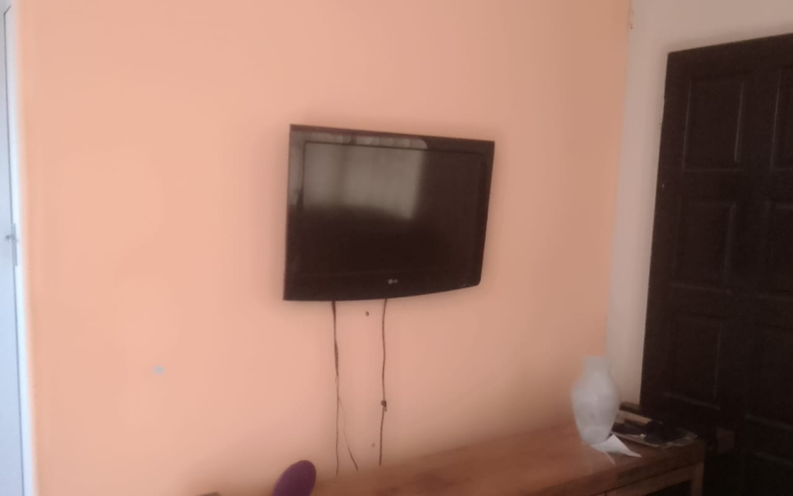 2 Bedrooms Bedrooms, ,1 BathroomBathrooms,House,For Sale,1091