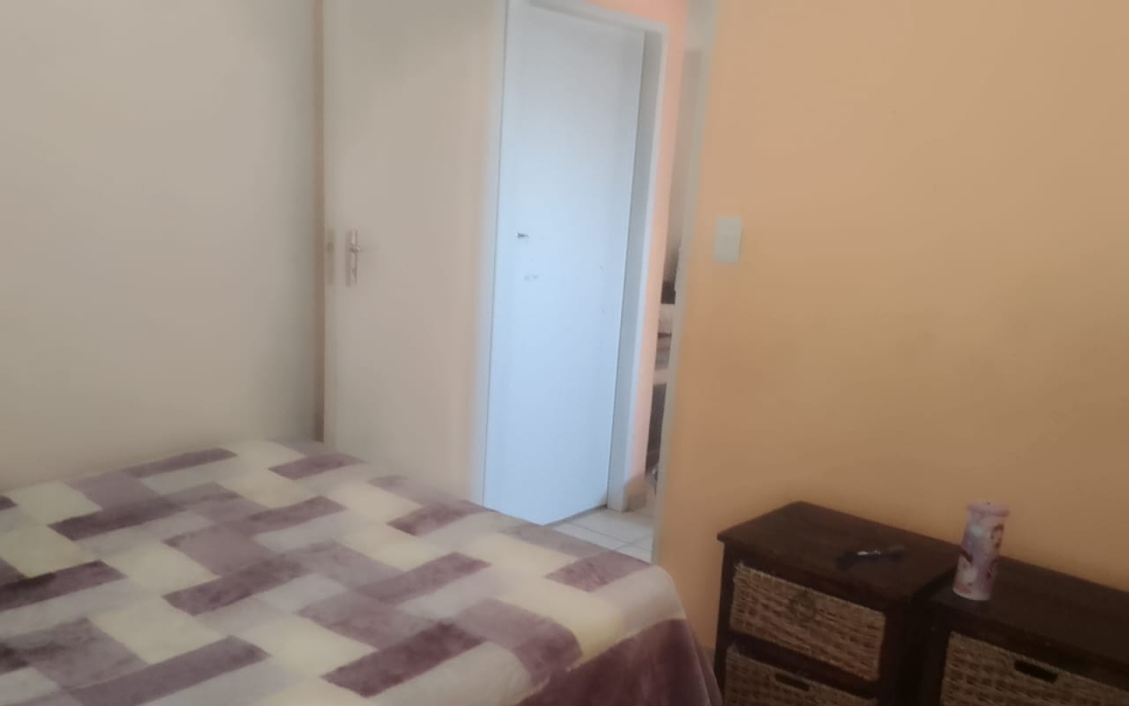 2 Bedrooms Bedrooms, ,1 BathroomBathrooms,House,For Sale,1091